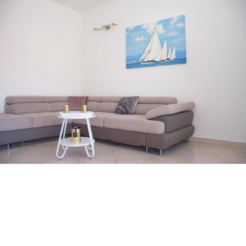Summer Fun Apartment