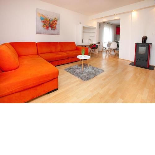 Sunny & Relaxing Apartment