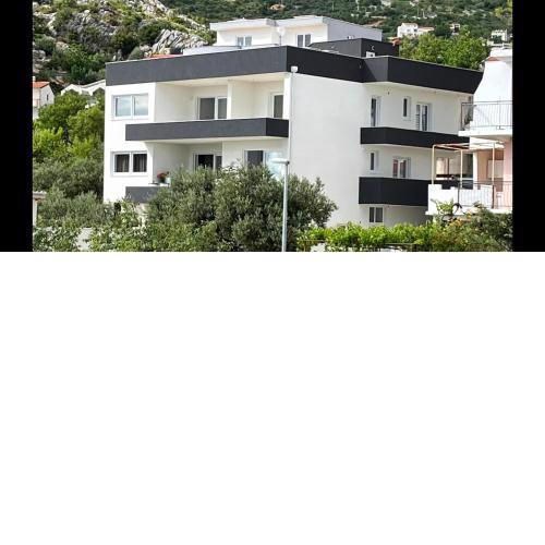 Sunshine House Makarska with Free Beach Parking