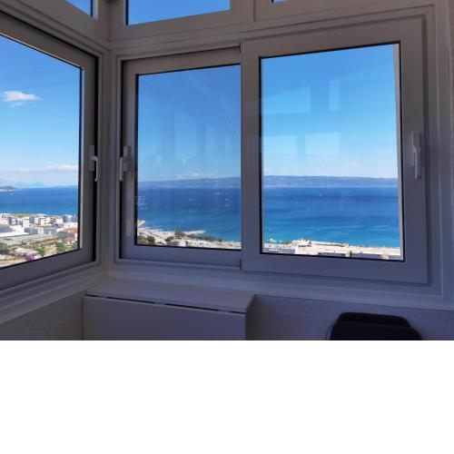 T-star, 2-bedroom apartment with magnificent beach view