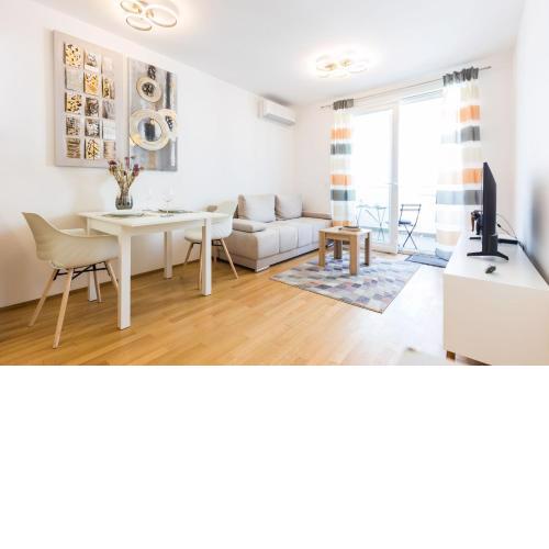 Tanja modern apartment with balcony and parking garage