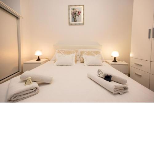 The Star Apartment