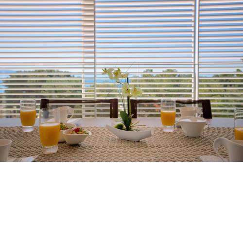 Three Bedroom Apartment Gabby with Sea View