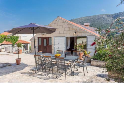 Three bedroom spacious apartment Petrunjela