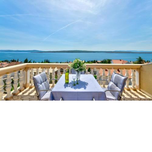 Two-Bedroom Apartment Crikvenica near Sea 12
