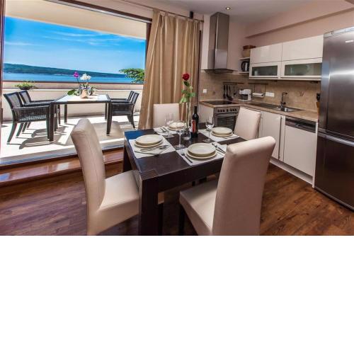 Two-Bedroom Apartment Crikvenica near Sea 8