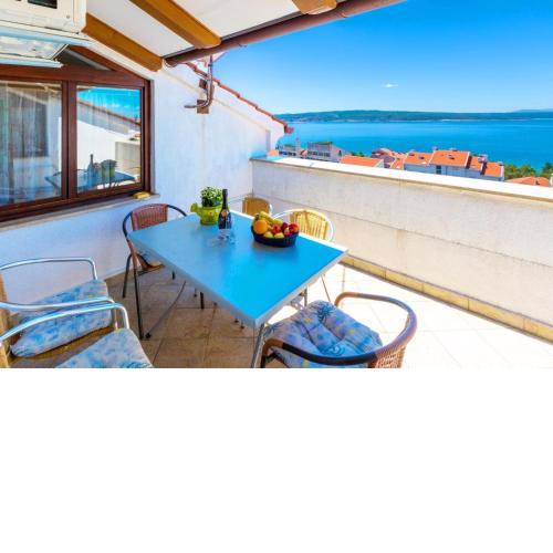 Two-Bedroom Apartment in Crikvenica V