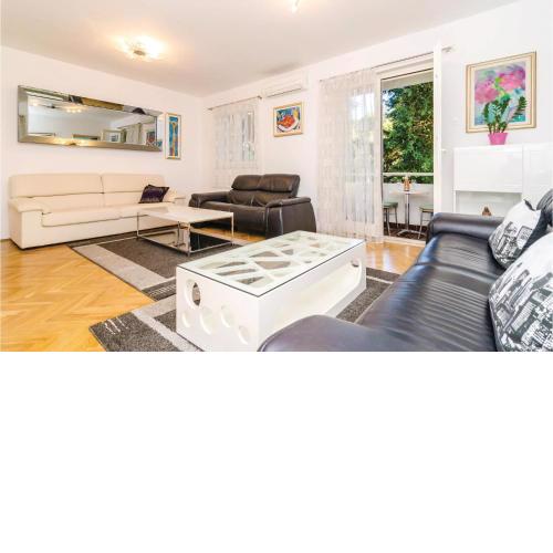Two-Bedroom Apartment in Dubrovnik