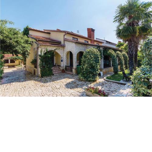 Two-Bedroom Apartment in Porec