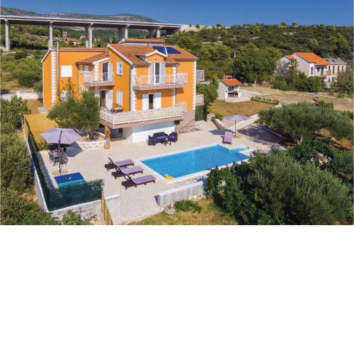 Two-Bedroom Apartment in Sibenik