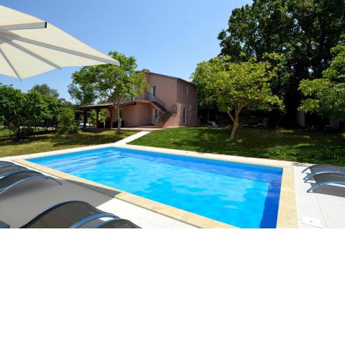 Vanessa House