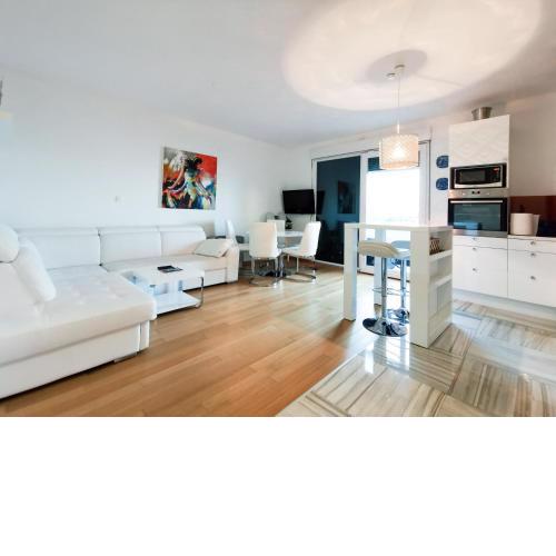 Veduta Luxury Apartments
