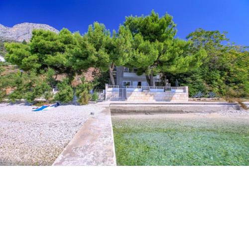 Vila Pinet