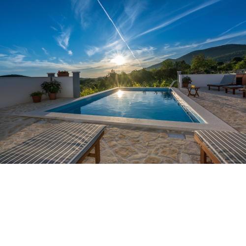 VILLA ANA - Heating Pool