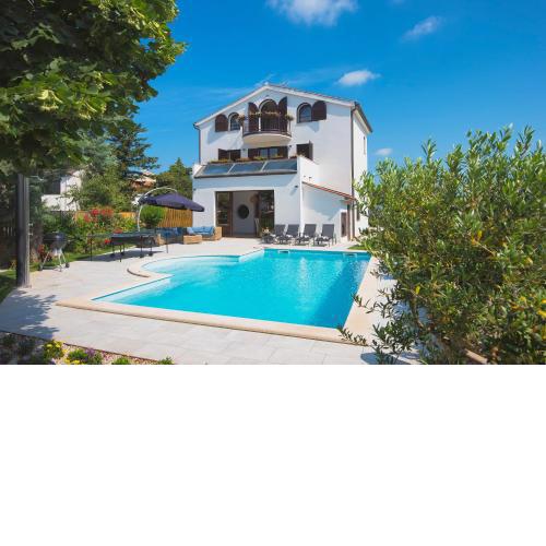 Villa Andrija Family Dream with heating pool at the sea