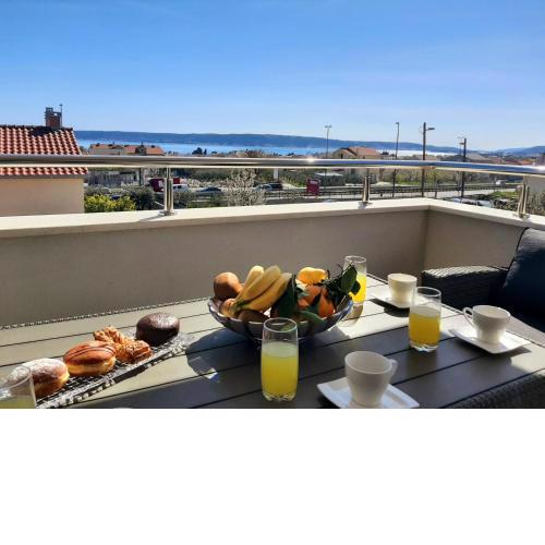 Villa Axioma 4-Star Luxury Villa apt with Sea View , close to beach, sea view terrace