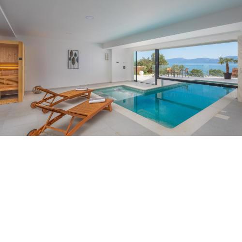 Villa Bue Moon