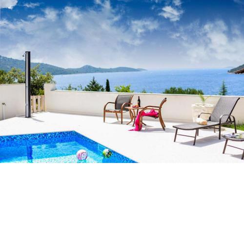 Villa Carre Violet