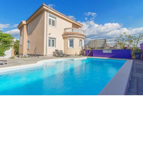 Villa Ceca C
