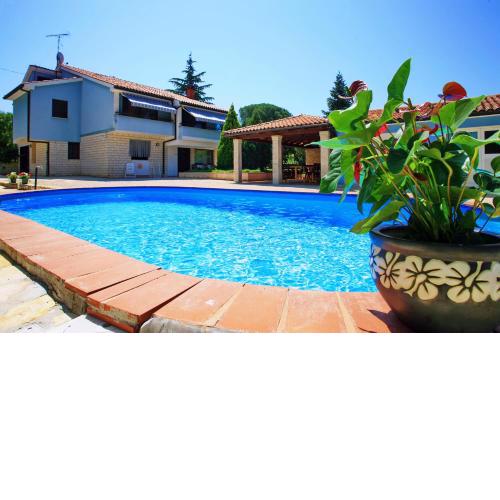 VILLA FABIA