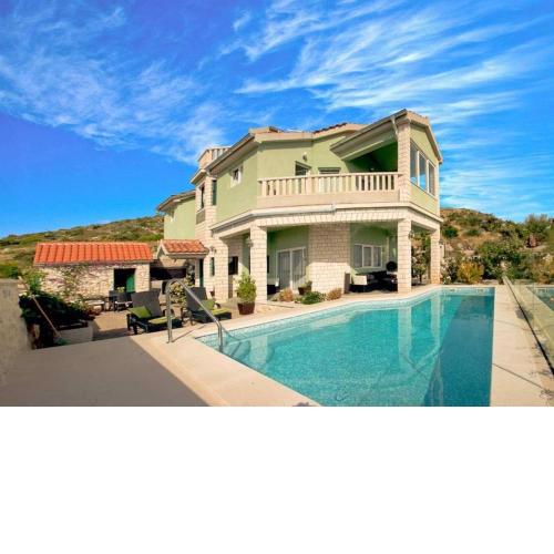 Villa Filippo - with pool