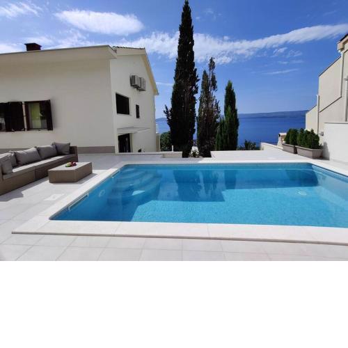 Villa Jafemina, unique seafront villa, stunning seaviews