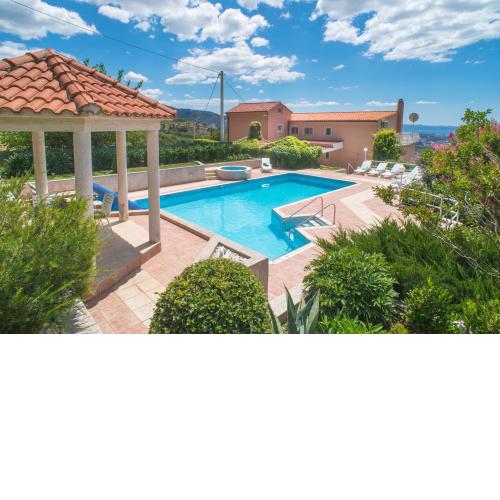 Villa Klara with 72 sqm pool and view on Split and islands