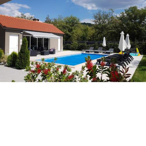 VILLA MAGNOLIA by Split