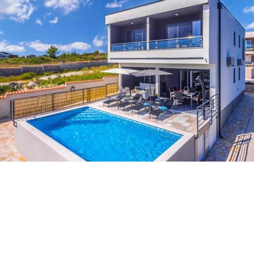 Villa Pura Vida with Sea View