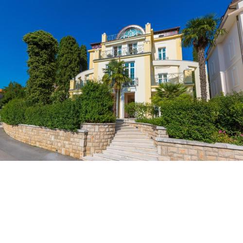 VILLA ROZA