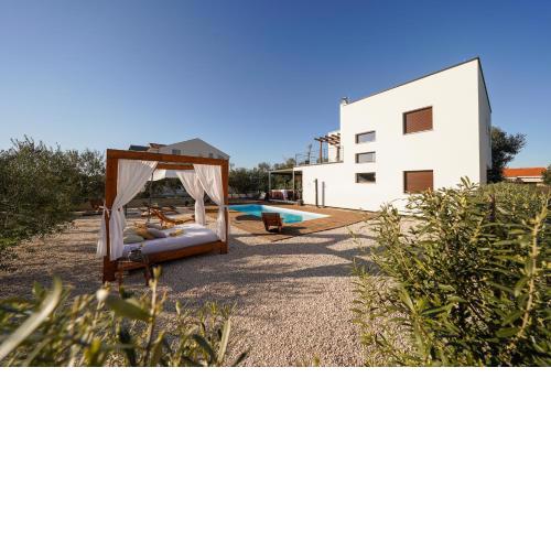 Villa Suncica with Heated Pool and Jacuzzi
