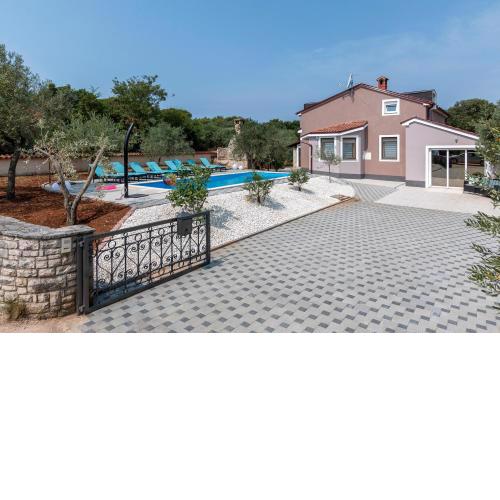 Villa Sunshine