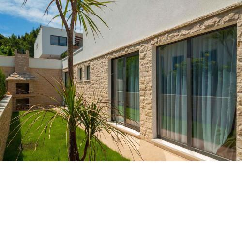 Villa Trogir Deluxe 1 6 Beautiful Bedrooms - Sea Front Private Pools - Sauna