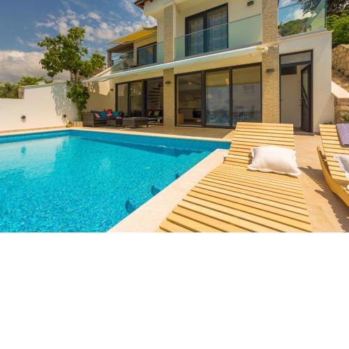 Villa VI