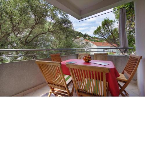 Vukosav Family Apartments and Rooms