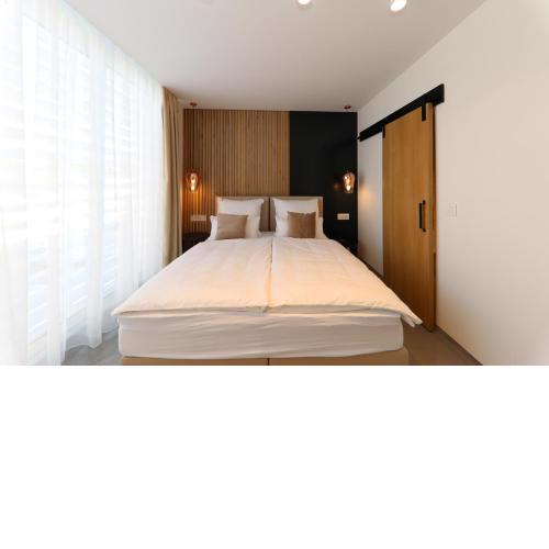 WhiteRooms 12