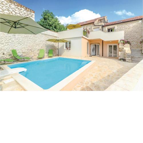 Amazing Home In Zadar With 3 Bedrooms, Wifi And Sauna