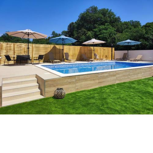 Apartman Debora sa privatnim bazenom
