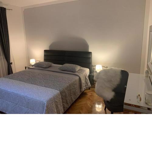 Apartment GREY