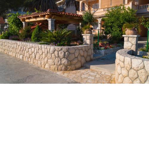 Apartment in Kampor with sea view, balcony, air conditioning, WiFi (4838-1)