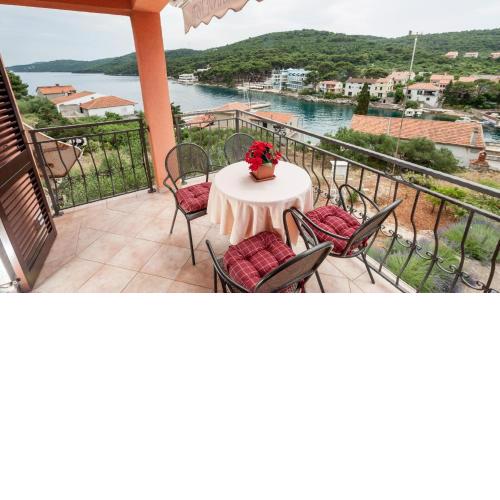 Apartment Ivan - sea view & serenity