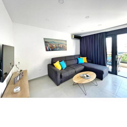 Apartment Jović in Makarska, sea view, free parking