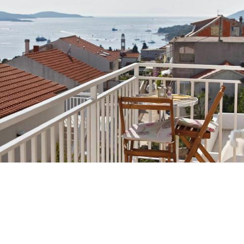 Apartment Ljilja - with sea view