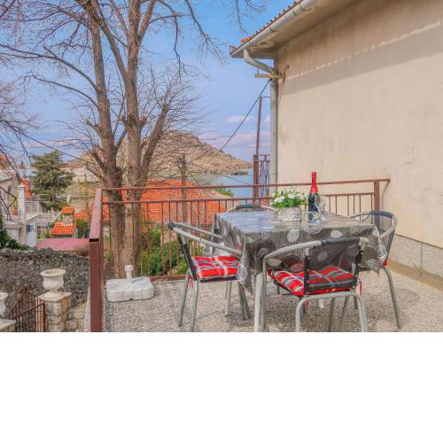 Apartment Nena - SNJ219