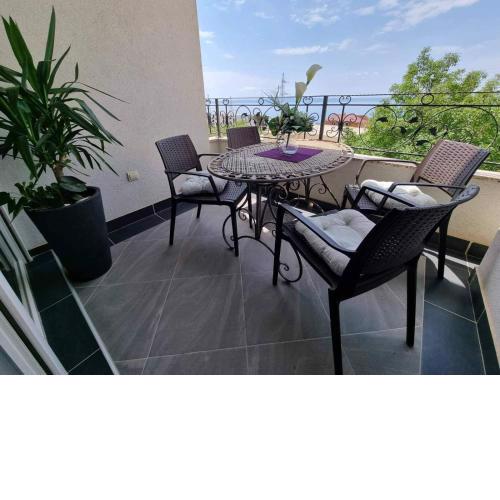 Apartment Tomic 2