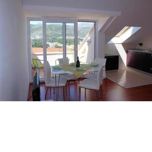 Apartments Ana - cosy with sea view