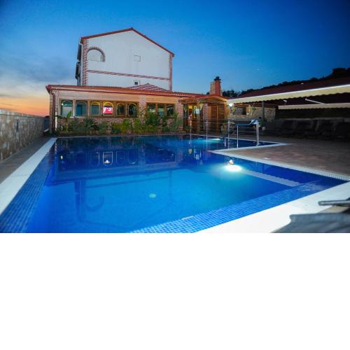 Apartments NATALI - with swimming pool