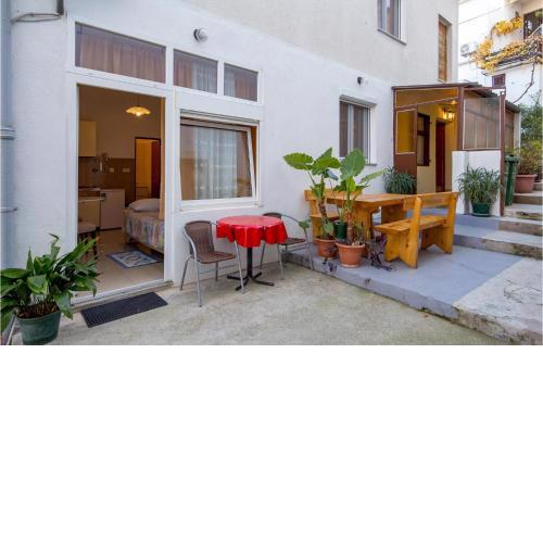 Awesome apartment in Sveti Juraj with WiFi