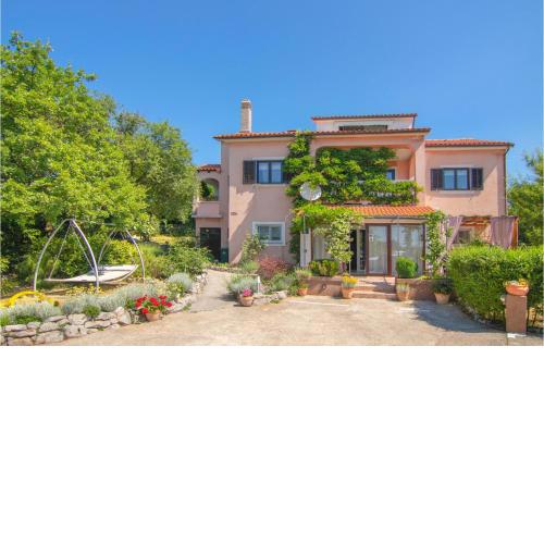 Beautiful apartment in Krasica with 2 Bedrooms and WiFi