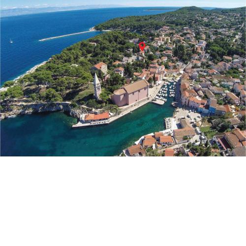 Beautiful apartment in Veli Losinj with 2 Bedrooms and WiFi